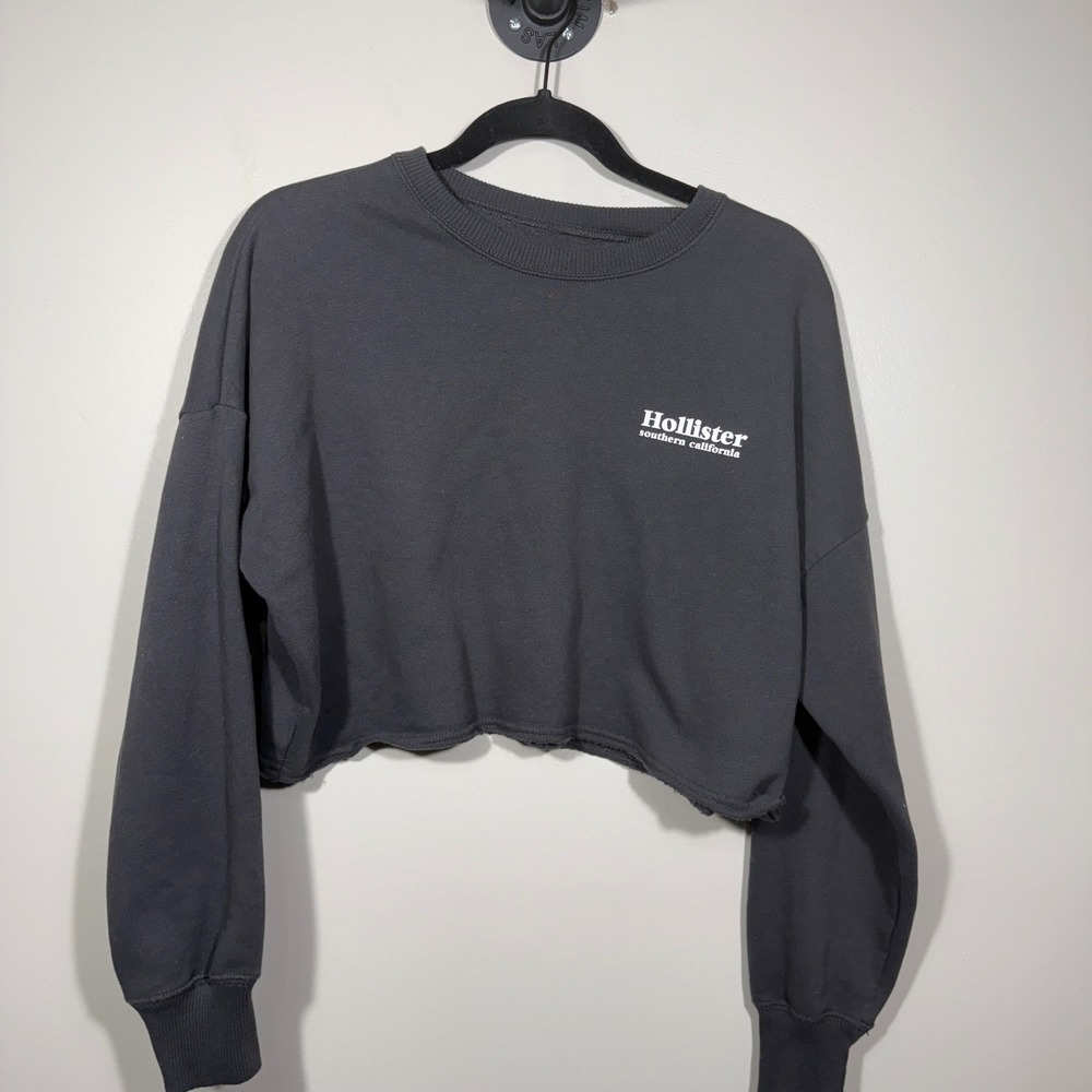Hollister California Cropped Crewneck Sweatshirt Charcoal Gray XS‎